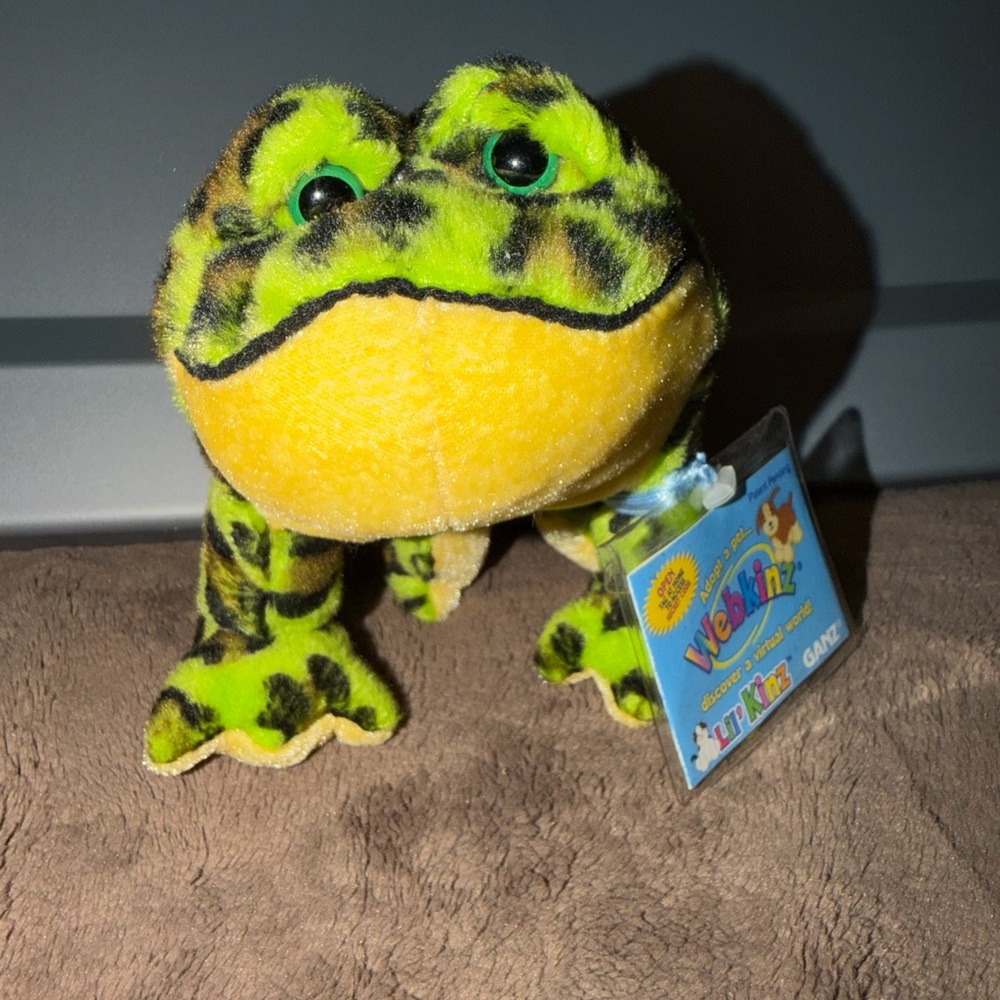 2 Webkins Frogs With New Sealed Codes